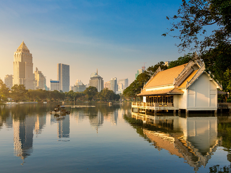 Bangkok, Lumphini park at morning