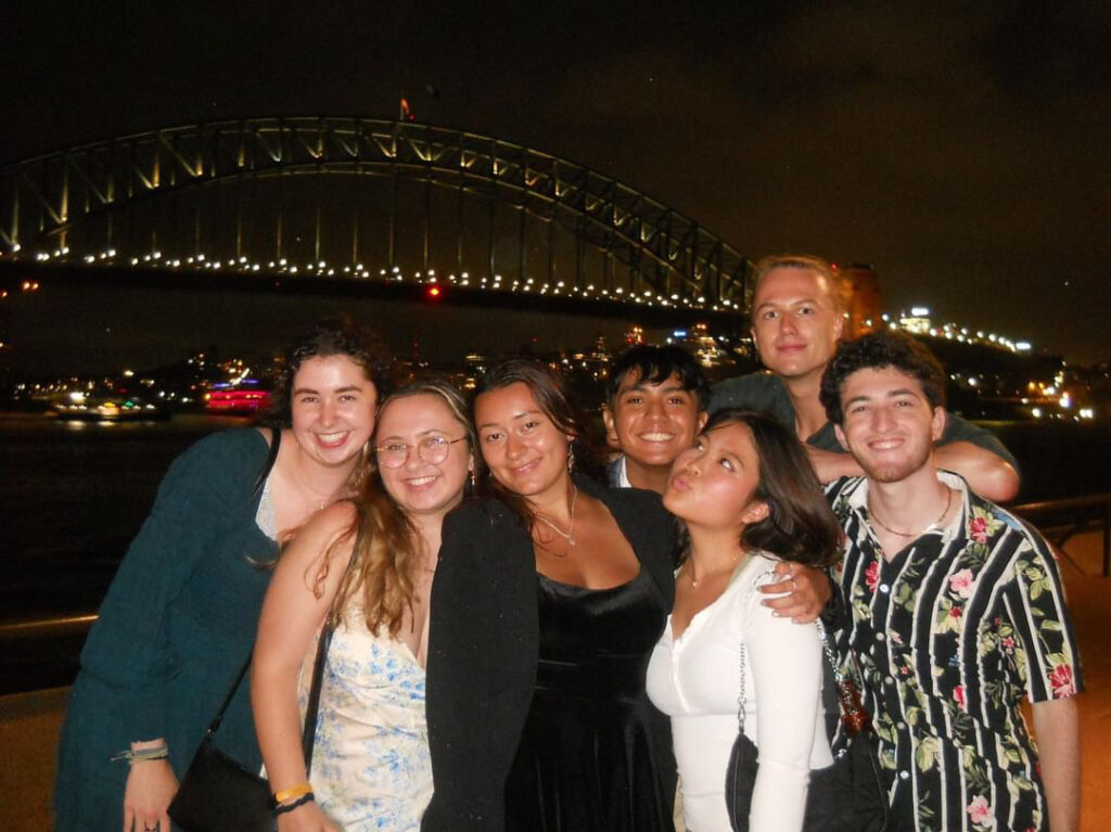 Study abroad friends on the harbor bridge