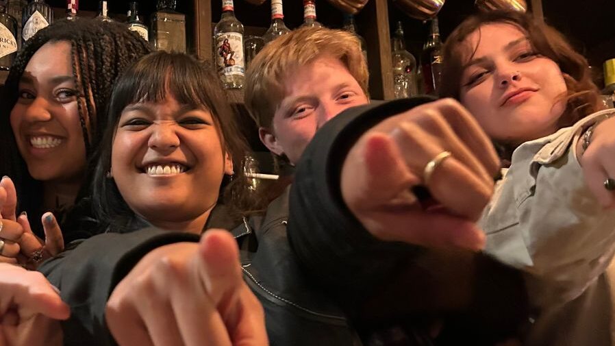 why-we-went-seven-reasons-featured Students abroad pointing at you